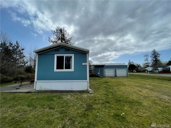 Property Photo: 760 Kingston Ct NE WA 98569