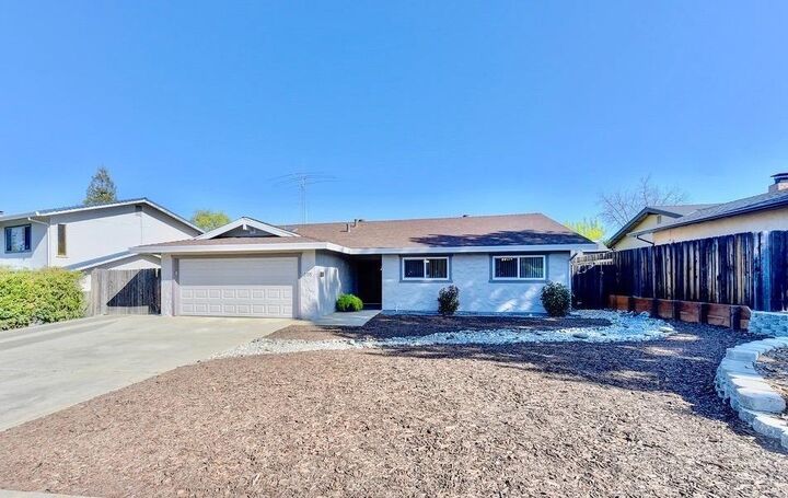 4460 Plantation Drive  Fair Oaks CA 95628 photo