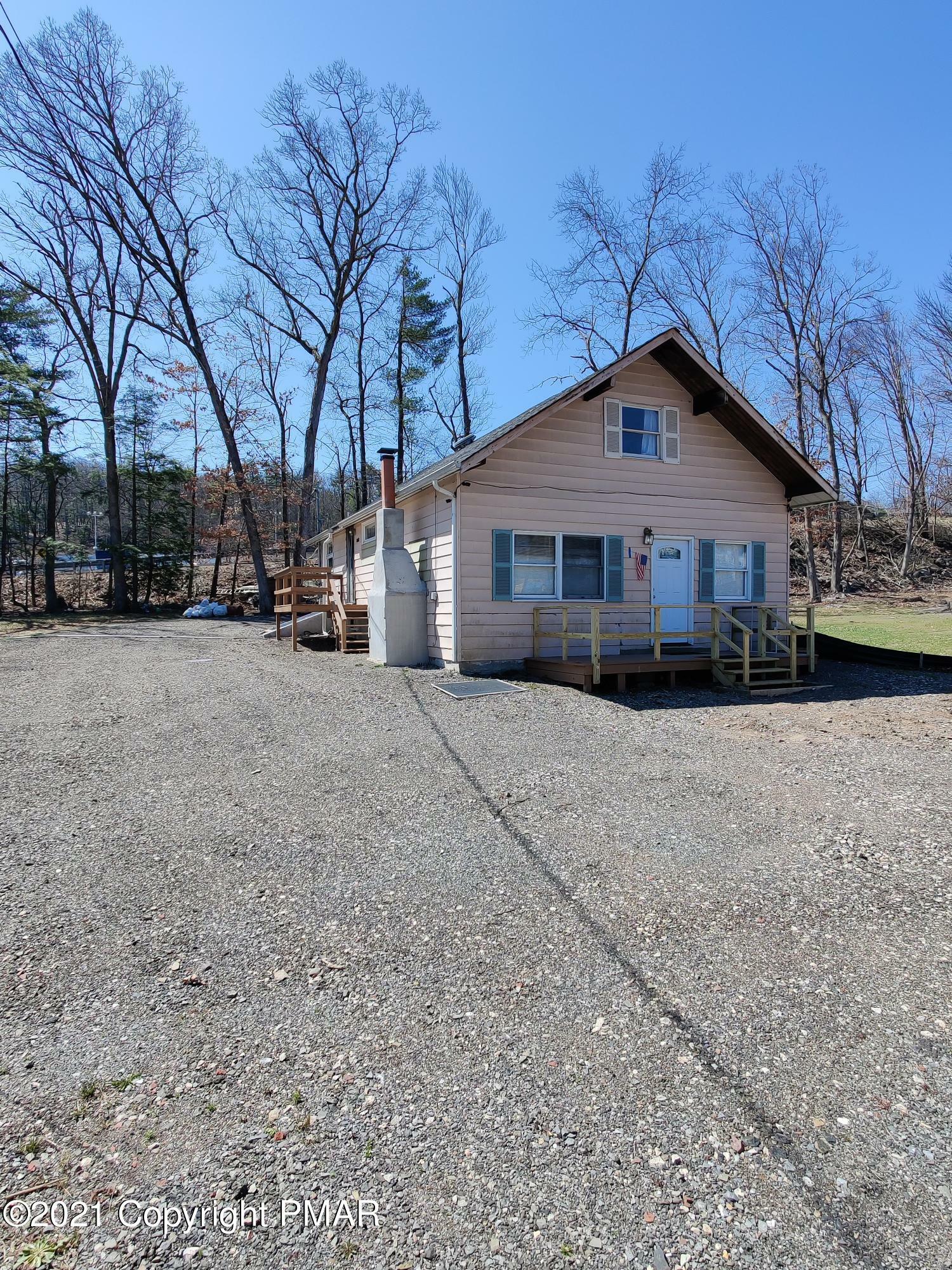 Property Photo:  24 Dory Place  PA 18321 