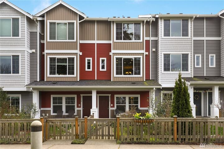 Property Photo:  6580 High Point Dr SW  WA 98126 