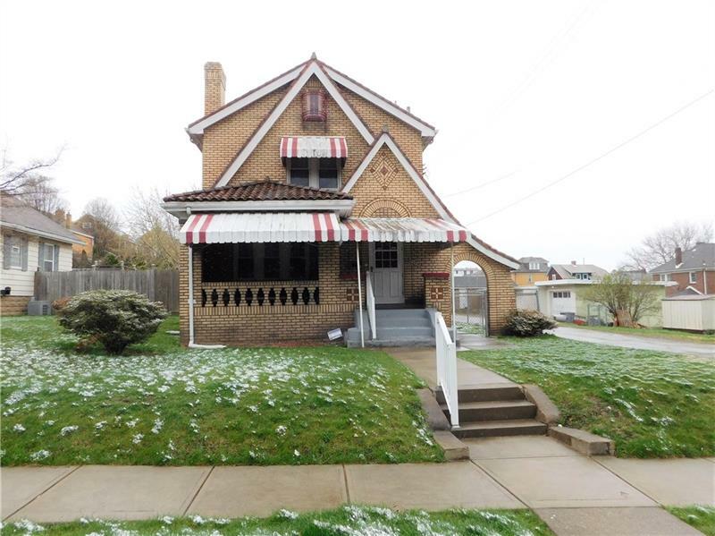 Property Photo:  2124 Walnut Street  PA 15120 