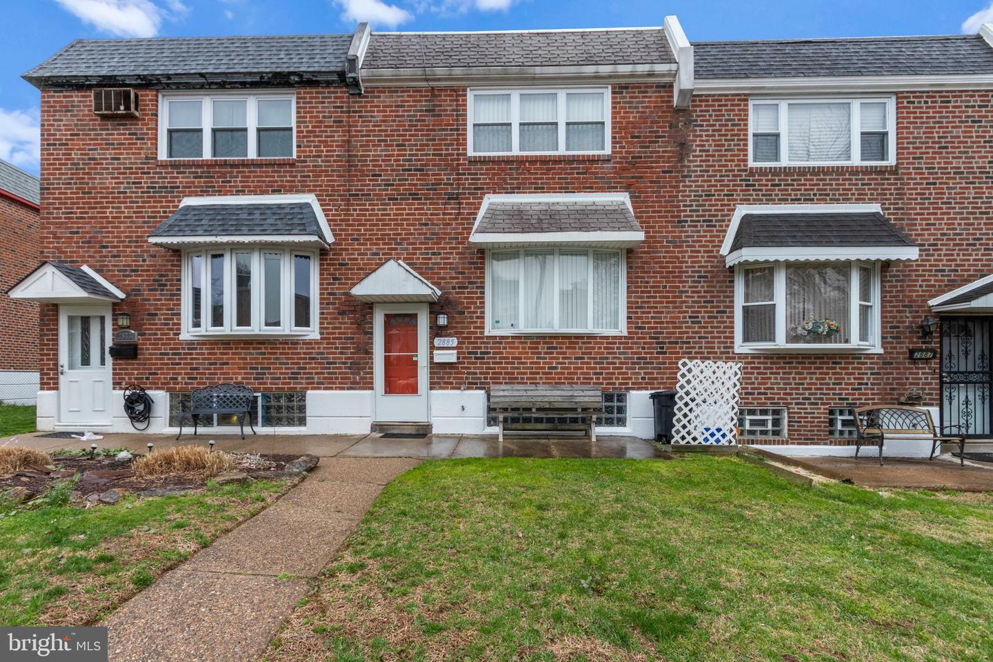 Property Photo: 2885 Tremont Street PA 19136