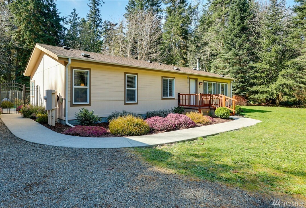 Property Photo:  170 Moen Rd  WA 98358 