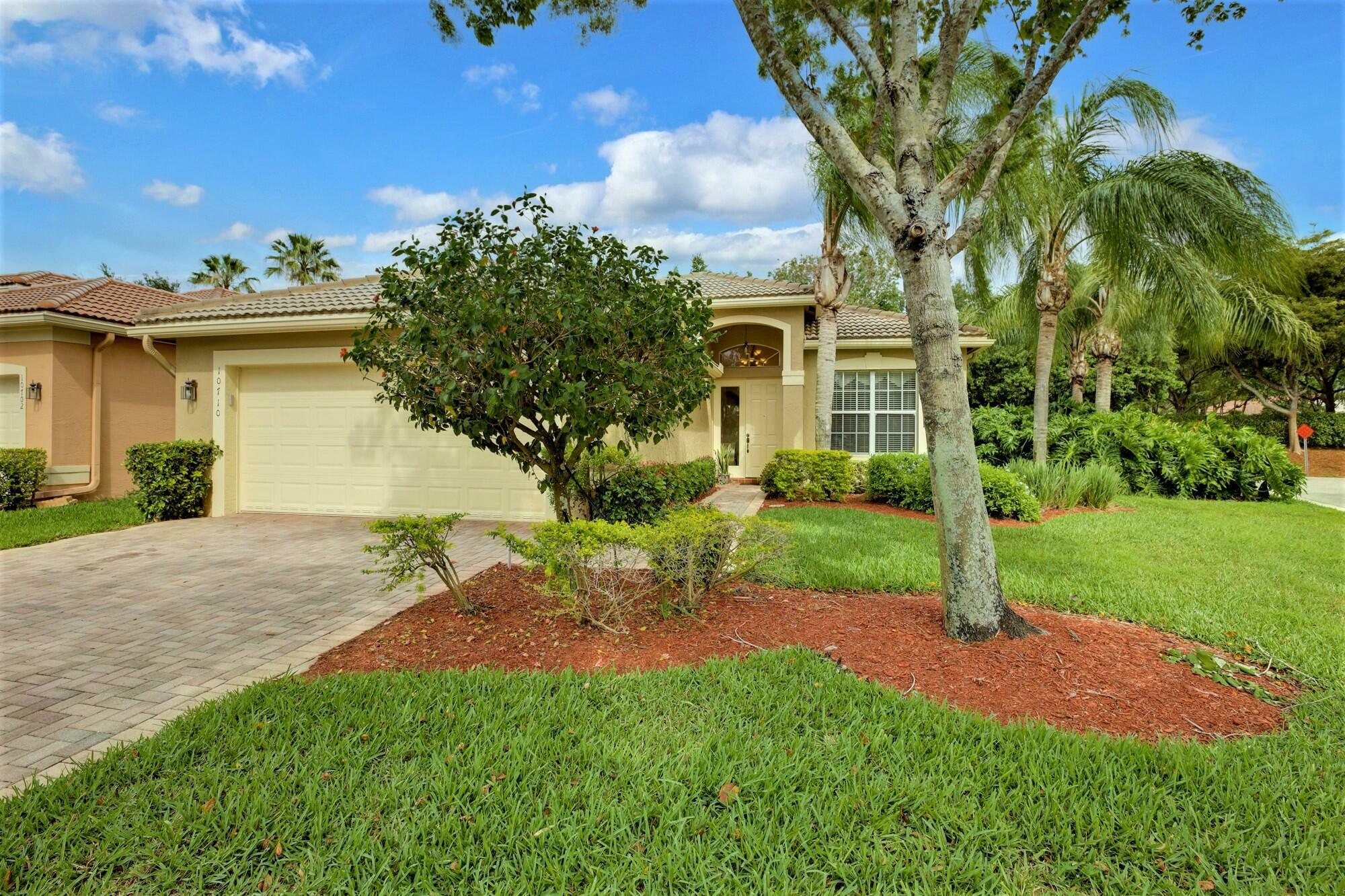 Property Photo:  10710 Conway Trail  FL 33437 