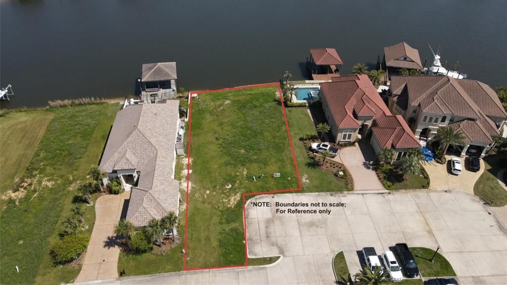Property Photo: S Marina Villa Drive LA 70461