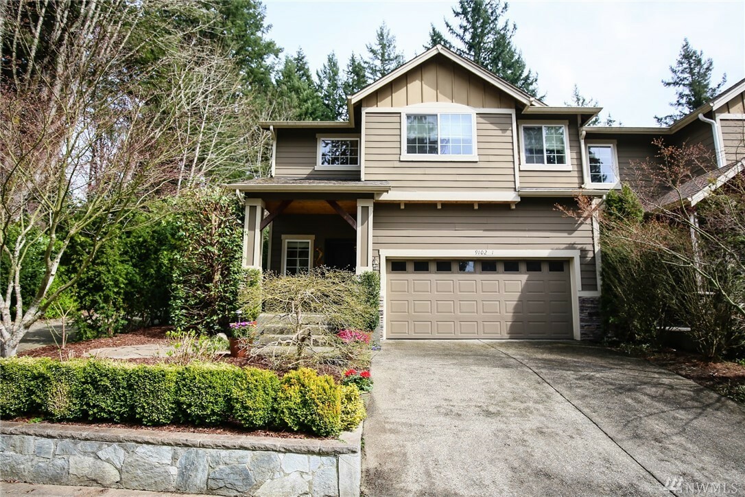 Property Photo: 9102 172nd Ave NE Unit1 WA 98052