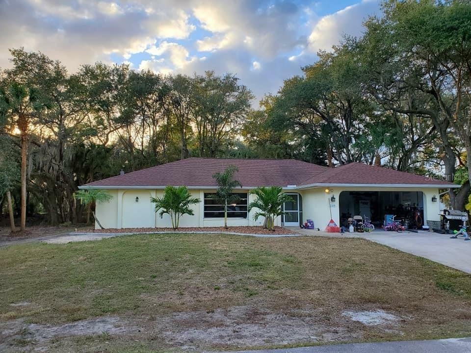 Property Photo:  2109 Topaz Street  FL 33948 