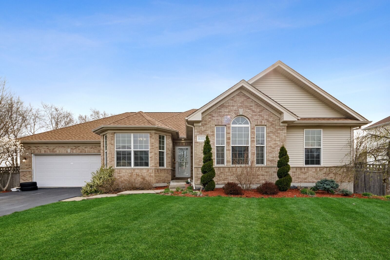 Property Photo: 16355 S Lexington Drive IL 60586