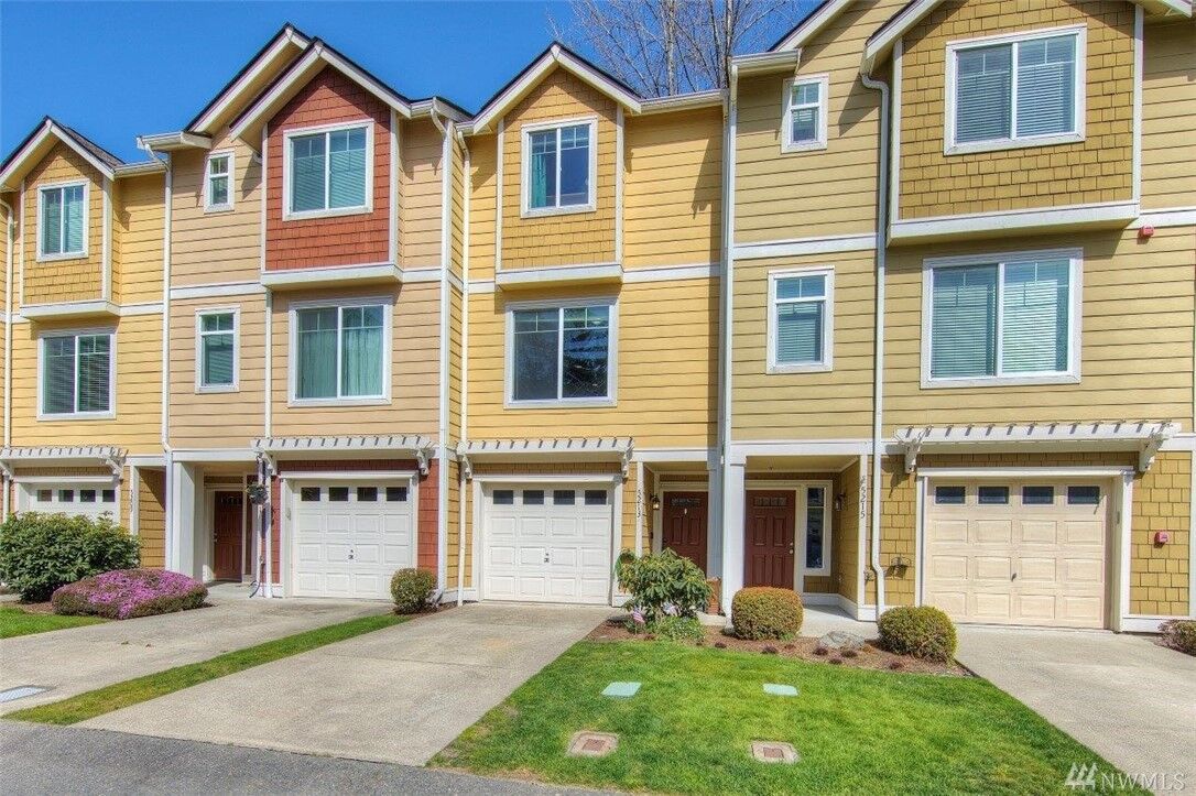 Property Photo:  5213 147th St Ct E 16  WA 98446