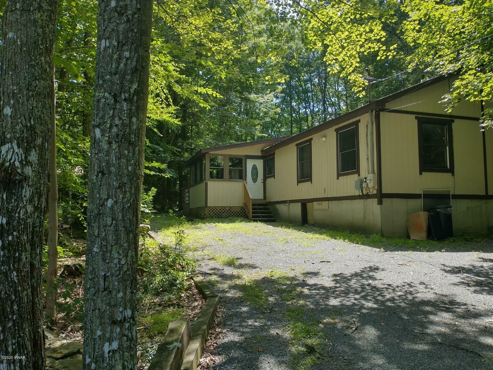 Property Photo:  200 Mountain View Drive  PA 18428 