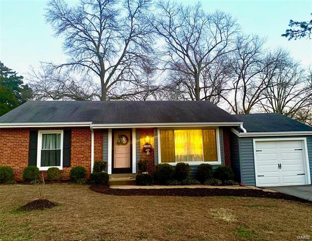 Property Photo: 1104 Mozart Drive 63122