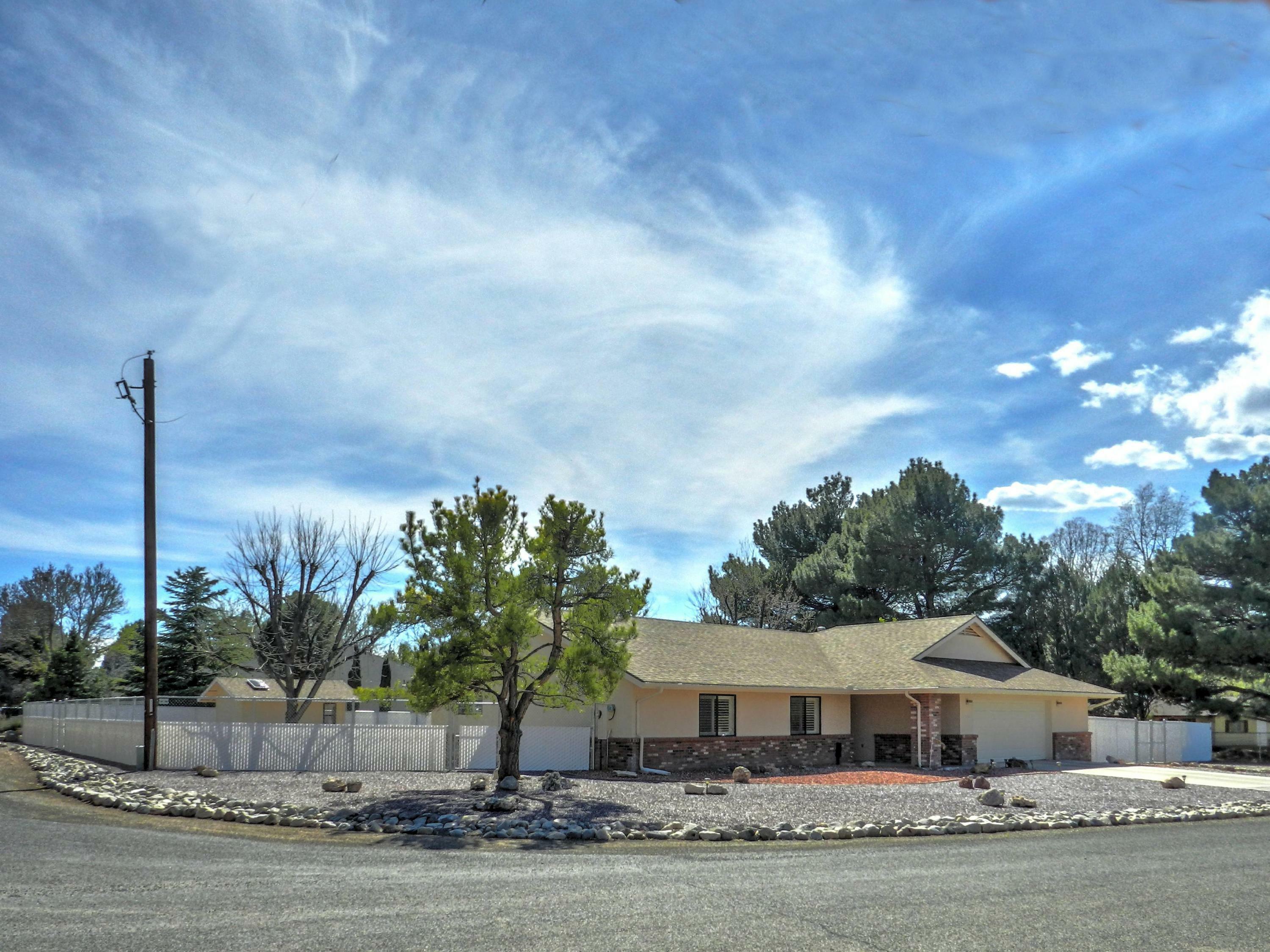 Property Photo:  4320 N Lake View Drive  AZ 86335 