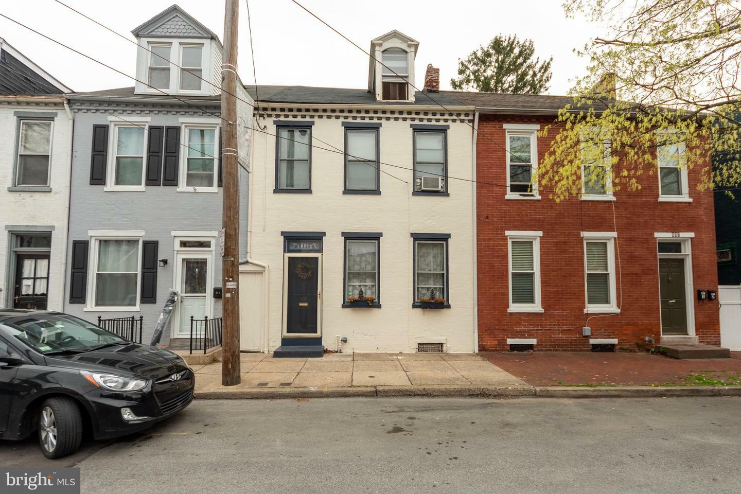 Property Photo:  609 Marietta Avenue  PA 17603 