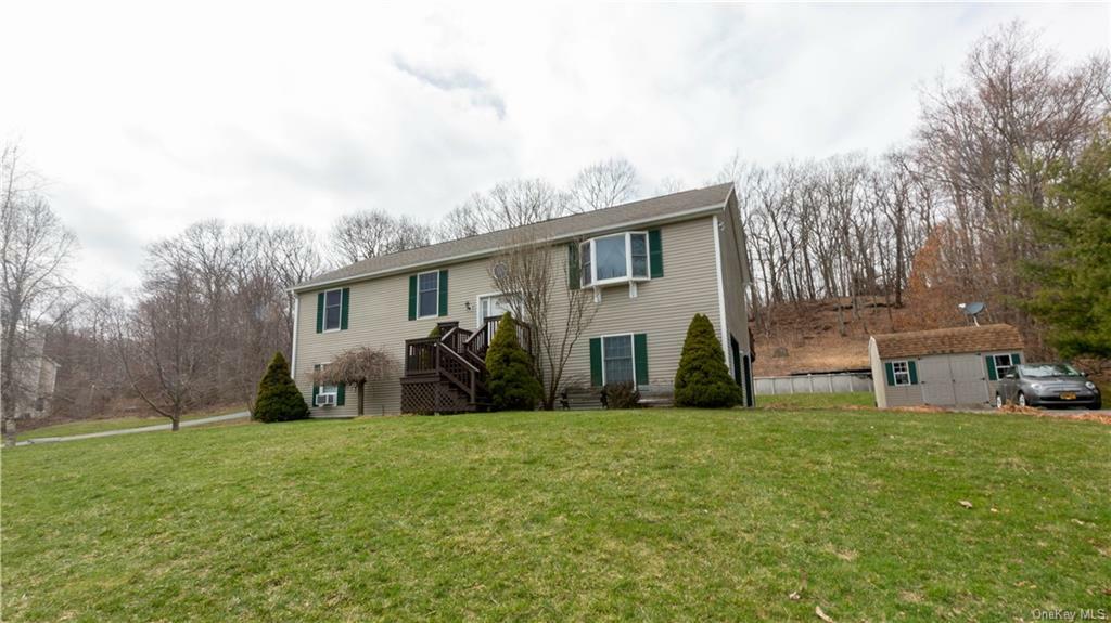 Property Photo:  38 Bridle Ridge Road  NY 12563 