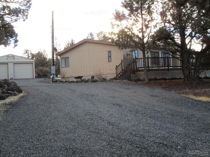 65572 93rd Street  Bend OR 97703 photo