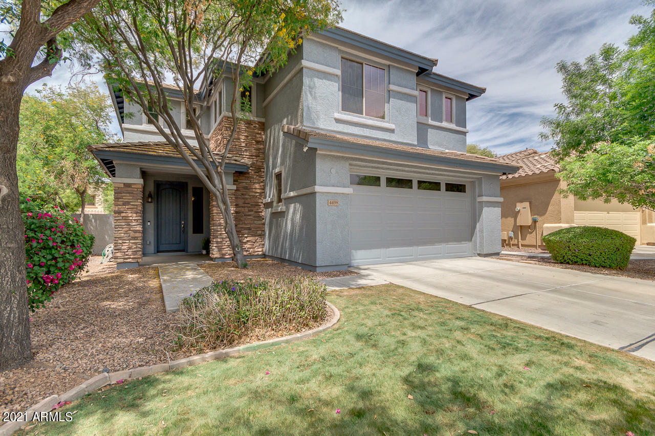 Property Photo: 4498 E Trigger Way AZ 85297