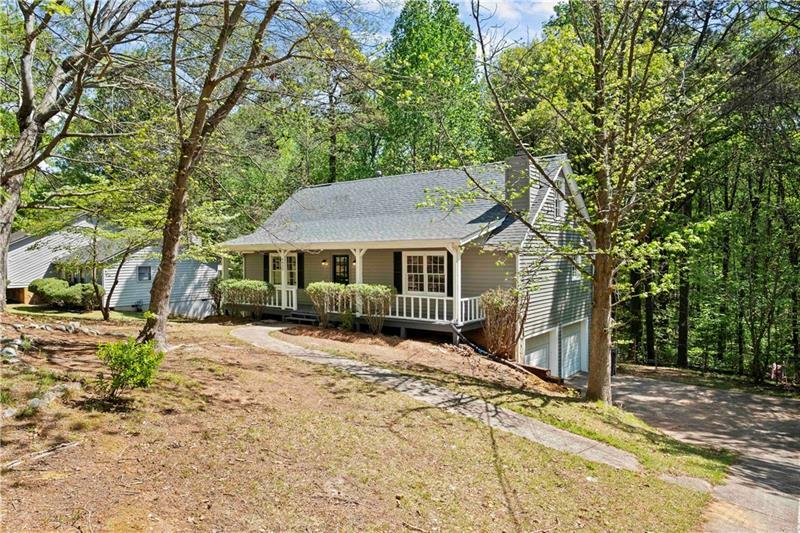 Property Photo: 6025 Highview Drive SE GA 30126