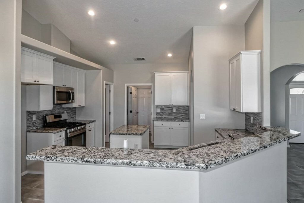 Property Photo:  11575 I Avenue  CA 92345 