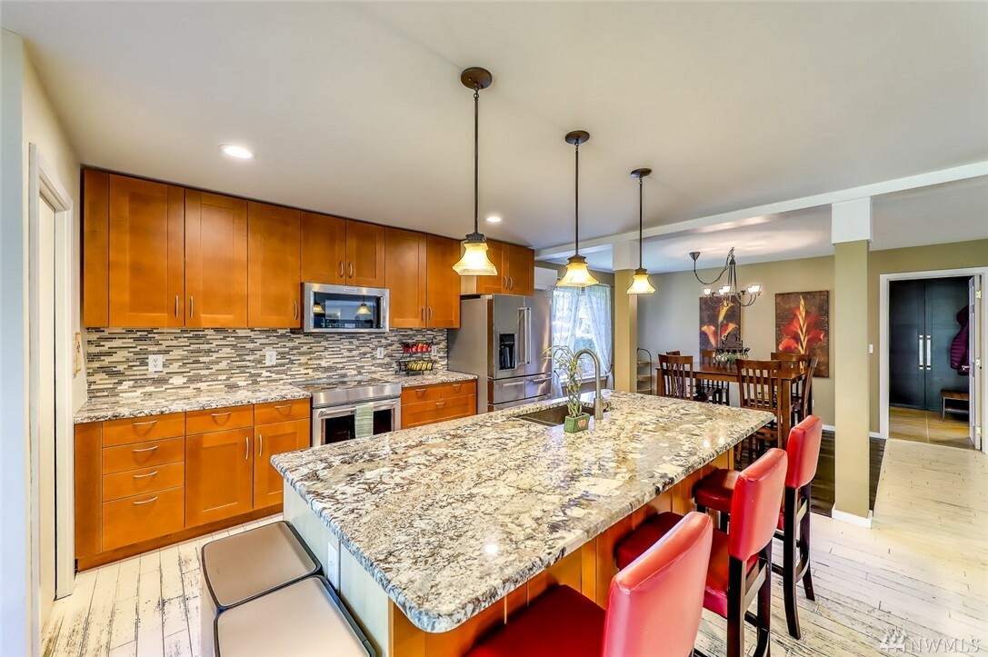 Property Photo: 8757 Rosario Place NW WA 98110