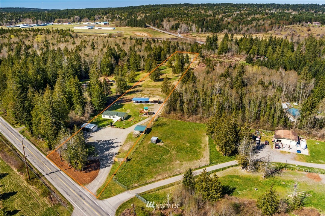 Property Photo: 965 4 Corners Road WA 98368