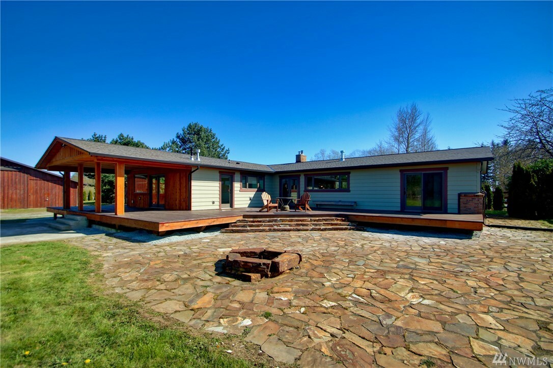 Property Photo:  15757 Bow Hill Rd  WA 98232 