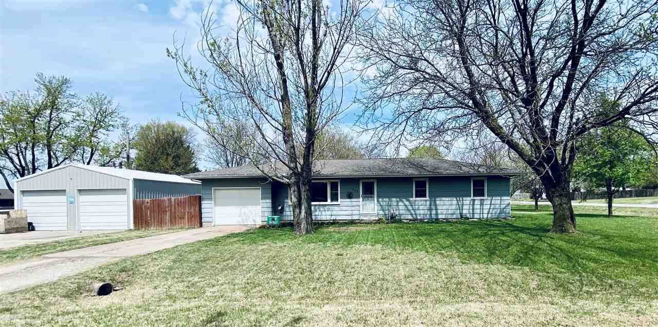 Property Photo: 202 W 4th St KS 67039