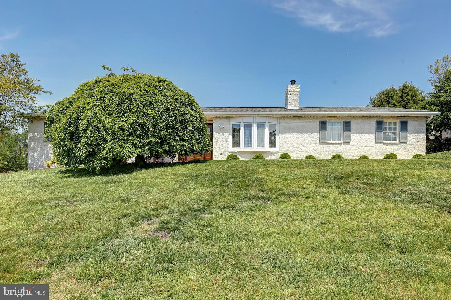 Property Photo:  6132 Friar Road  PA 17111 