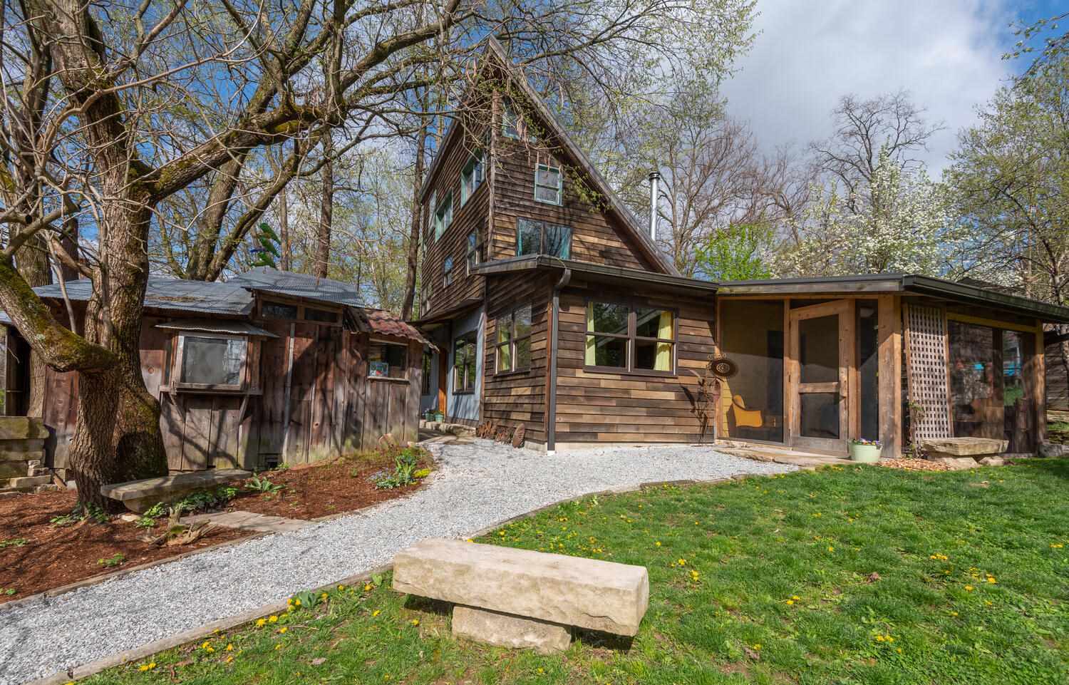 Property Photo: 601 N Summit Street IN 47404-3231