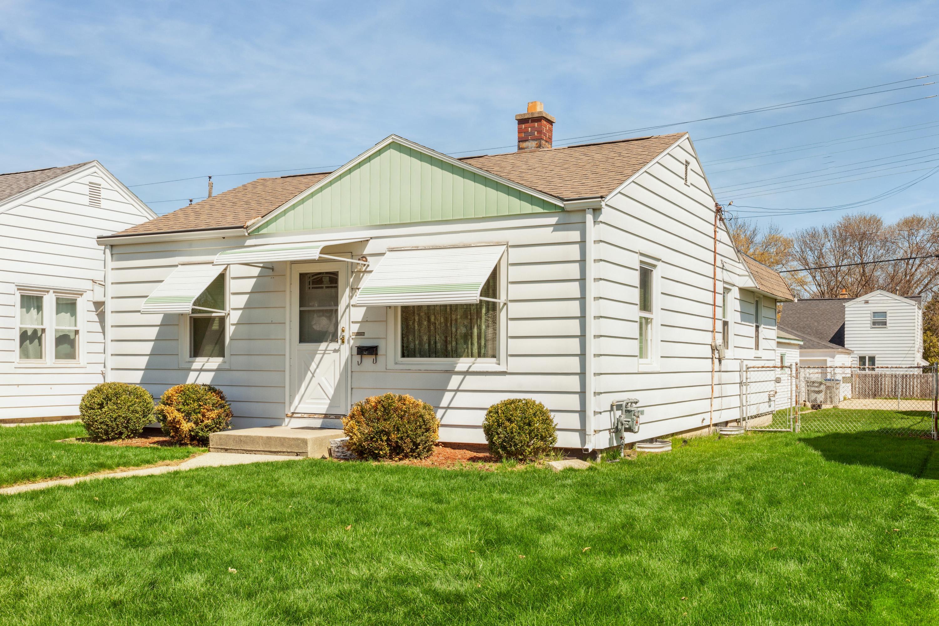 Property Photo: 3412 N 92nd St WI 53222