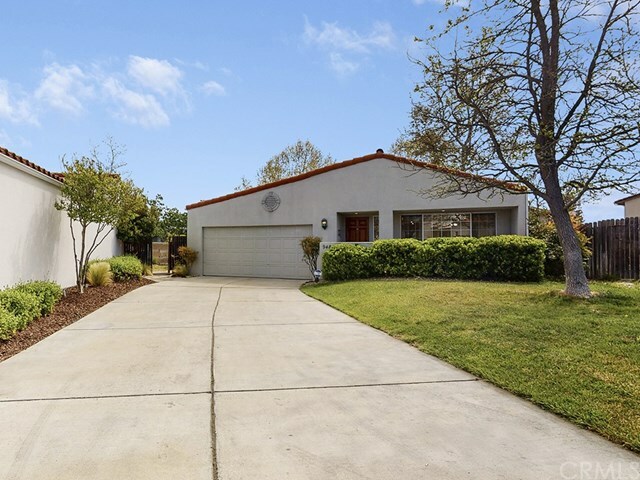 Property Photo:  948 Patria Circle  CA 93422 