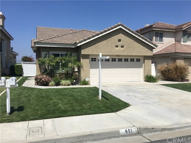 Property Photo:  951 S Firefly Drive  CA 92808 