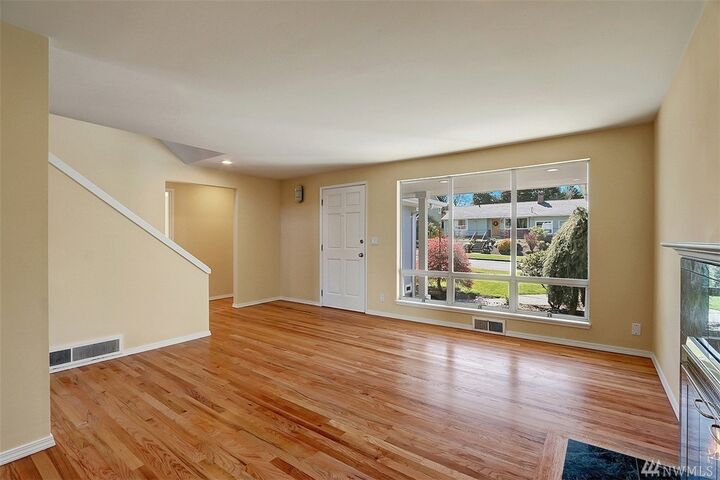 Property Photo:  5318 SW Orleans St  WA 98116 