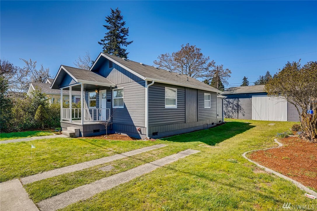 Property Photo:  6716 S Tyler St  WA 98409 