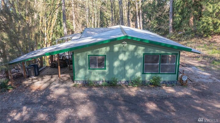 Property Photo: 12718 178th Dr SE WA 98290