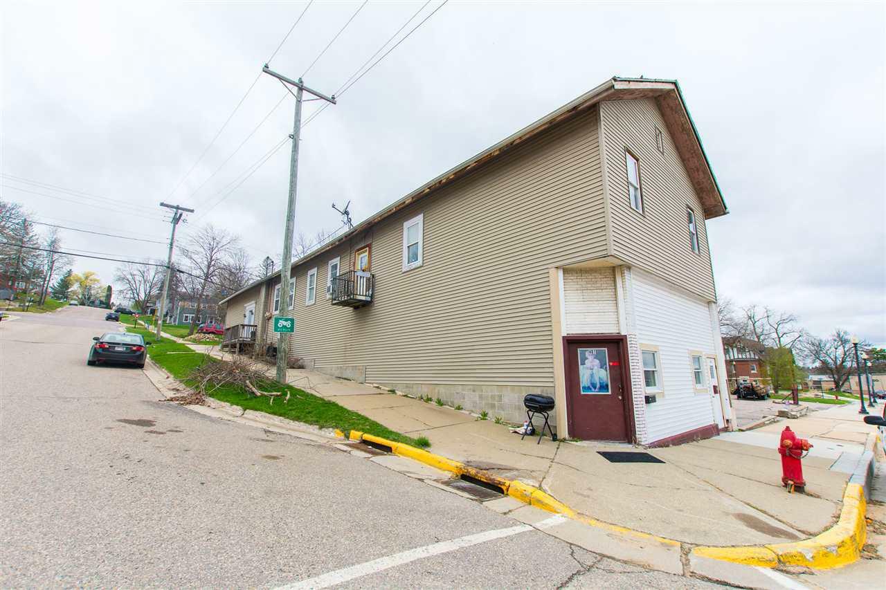 Property Photo:  401 2nd Main St  WI 53929 