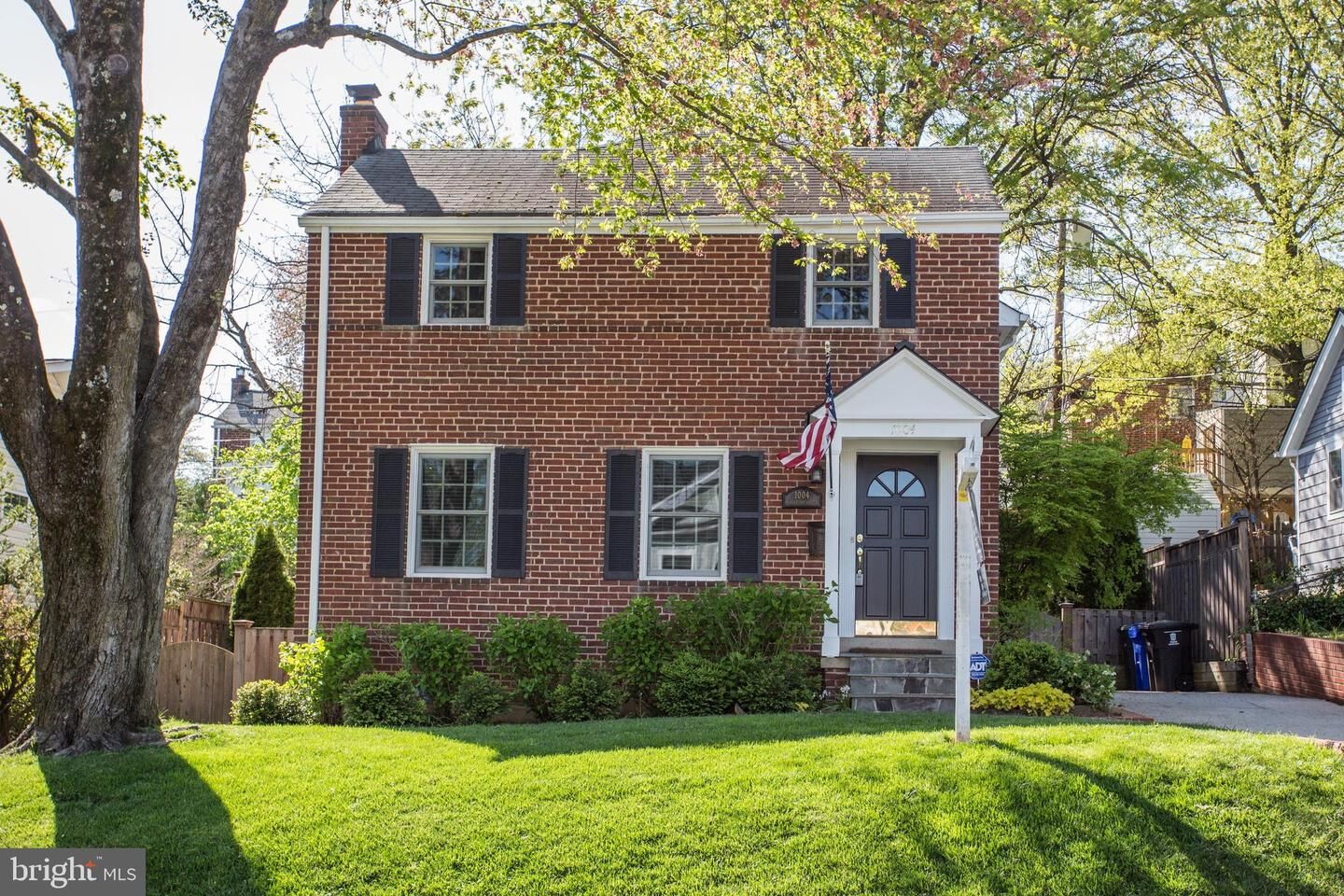 Property Photo:  1004 N Kentucky Street  VA 22205 