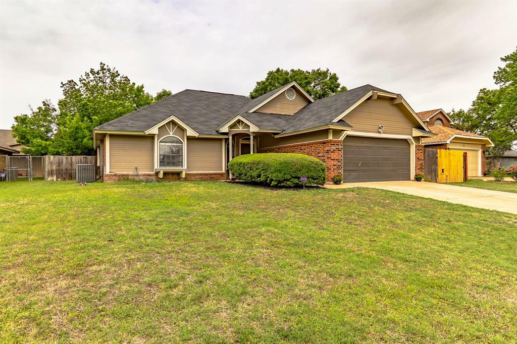 Property Photo: 7512 Boulder Circle TX 76123