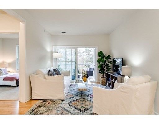 Property Photo:  23 Augustus Court 4006  MA 01867