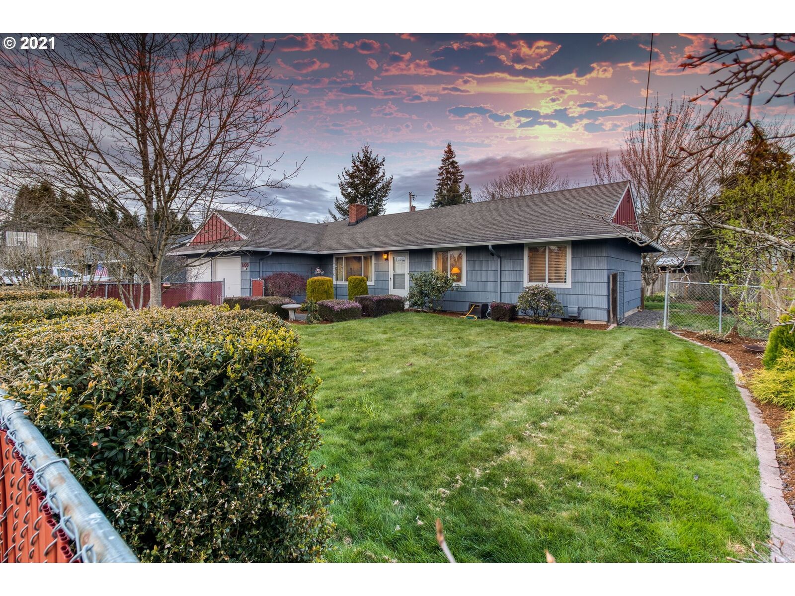 Property Photo: 1105 NE 92nd Ave WA 98664