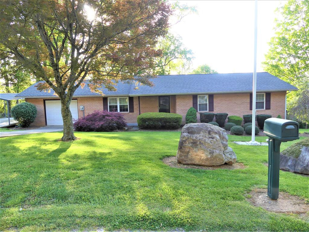 Property Photo: 460 Christianburg Road TN 37874