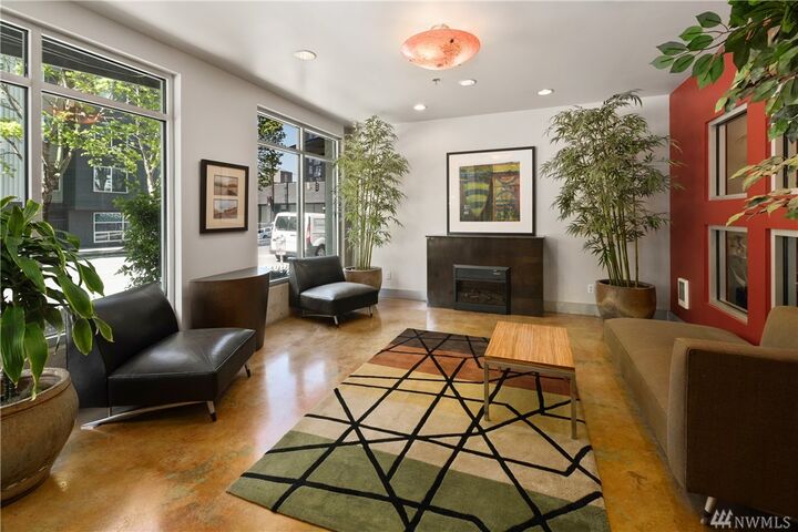 Property Photo:  2440 Western Ave 606  WA 98121 