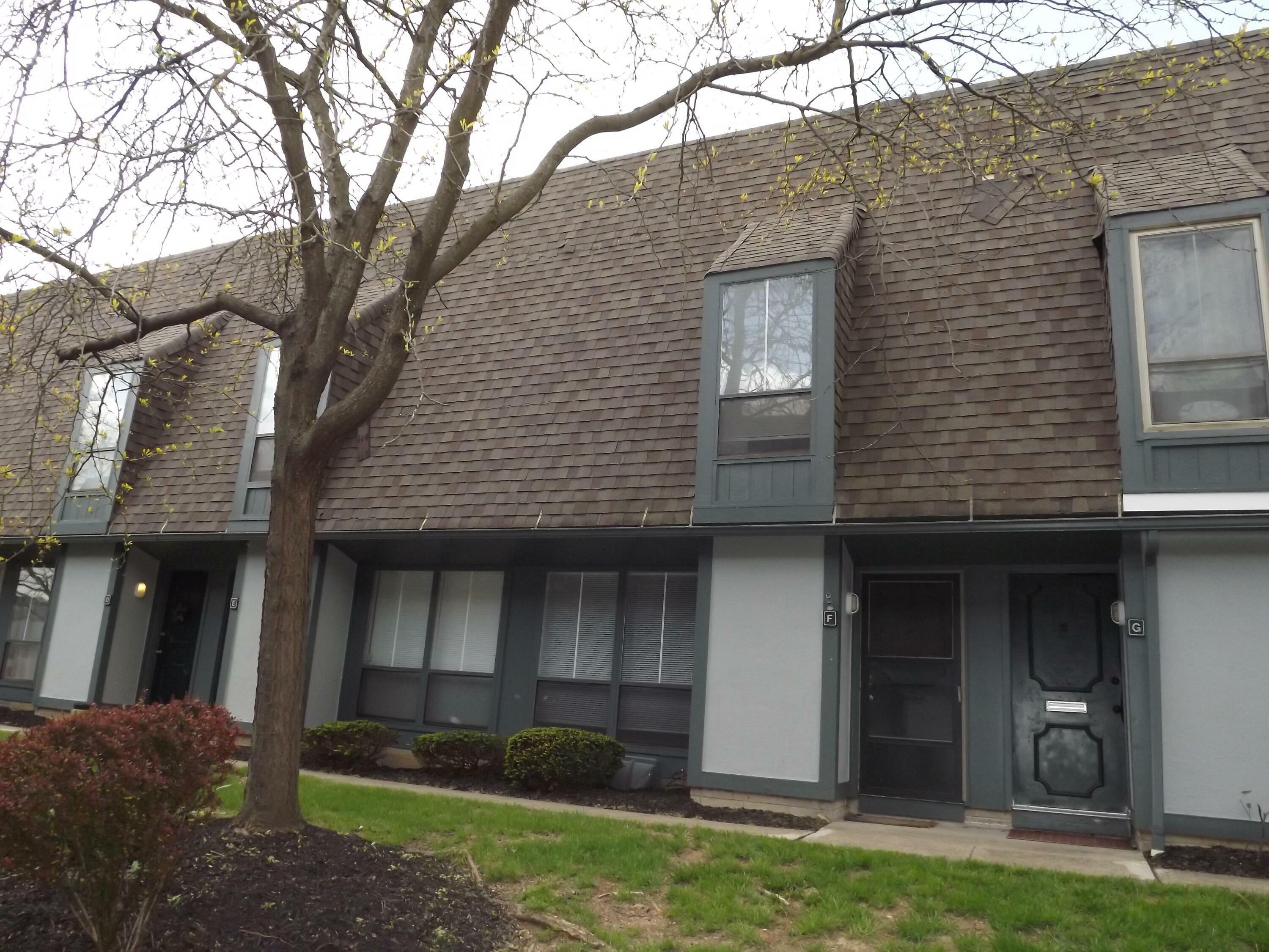 Property Photo: 1046 Merrimar N Circle OH 43220