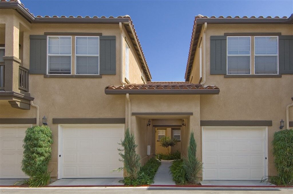 Property Photo:  642 Sumner Way 3  CA 92058 