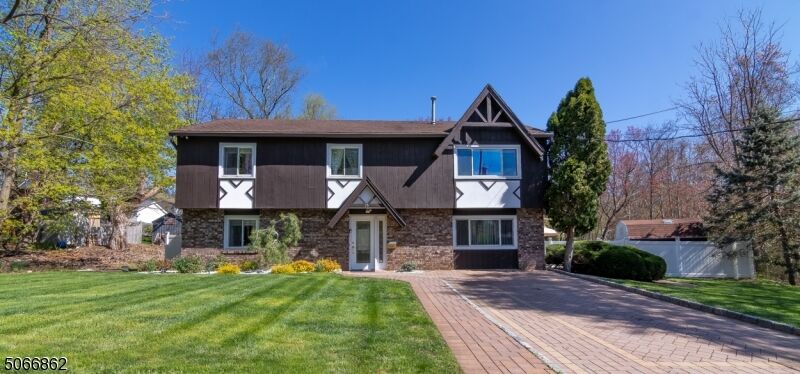 Property Photo:  15 E Sterling St  NJ 07885 