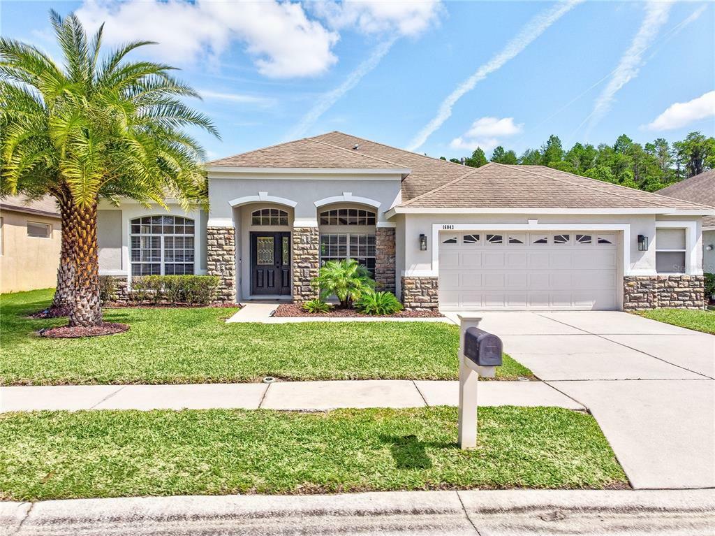 Property Photo: 16043 Rambling Road FL 33556