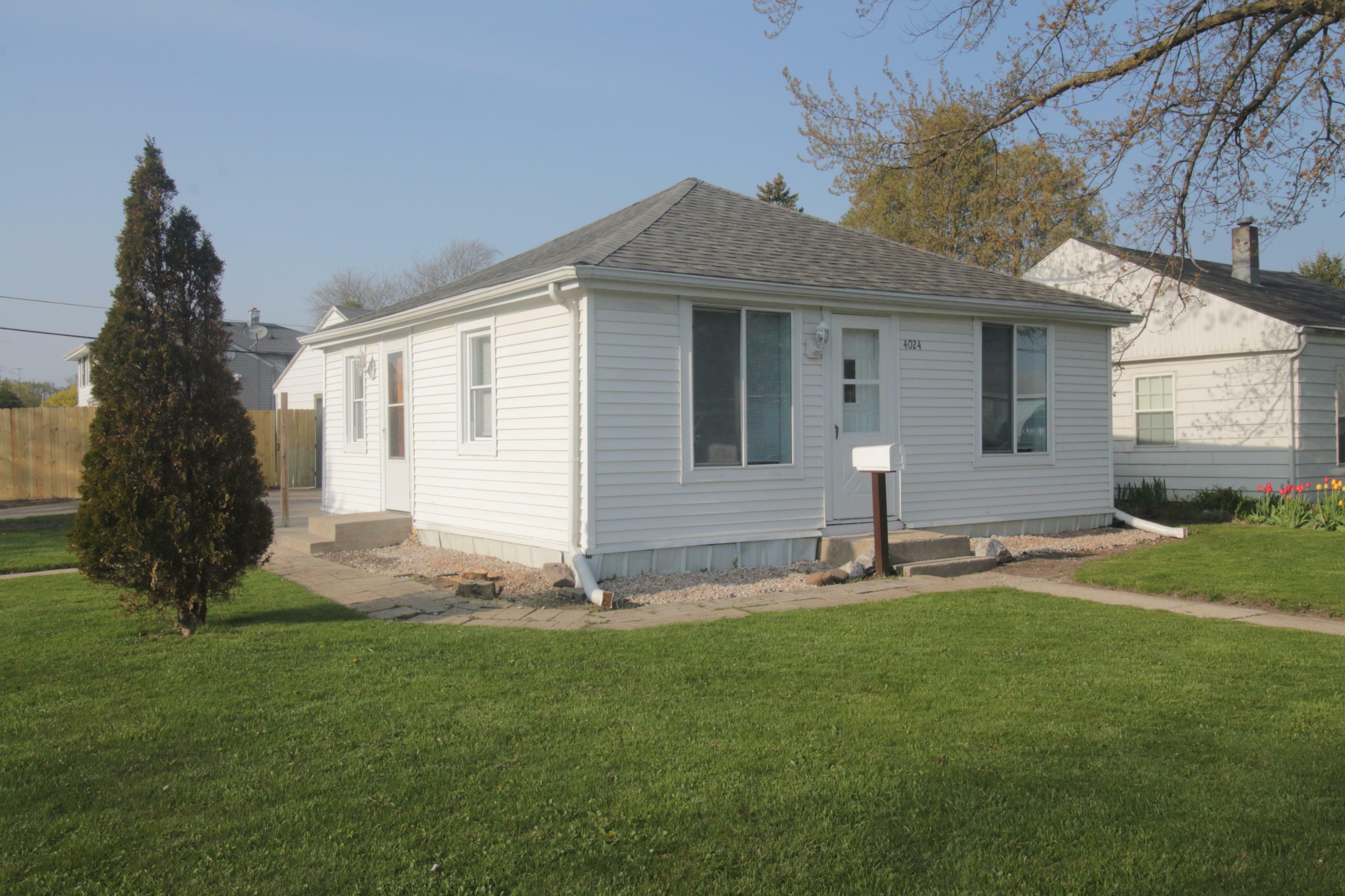 Property Photo:  4024 21st St  WI 53405 