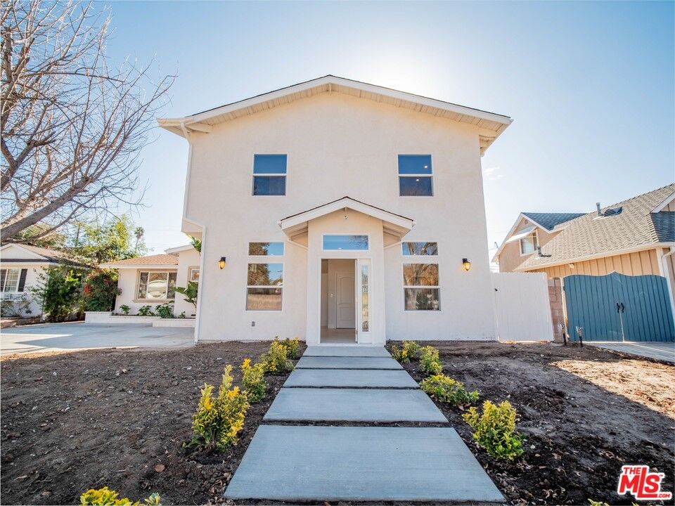 Property Photo:  22444 Criswell Street  CA 91307 