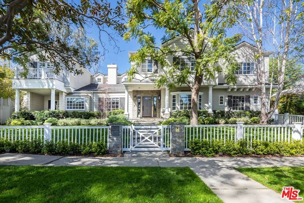 4107 Sunnyslope Avenue  Sherman Oaks CA 91423 photo
