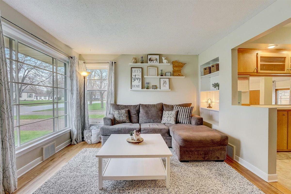 Property Photo: 5422 Xenia Avenue N MN 55429