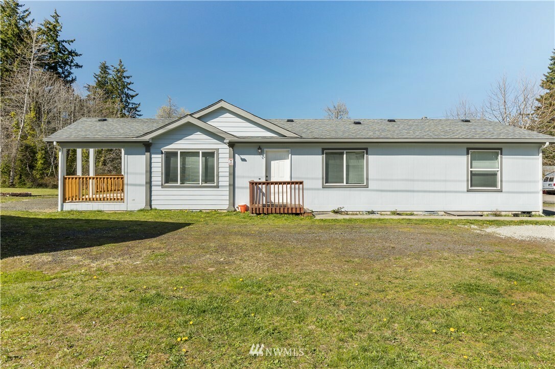 Property Photo:  817 S 8th Street  WA 98584 